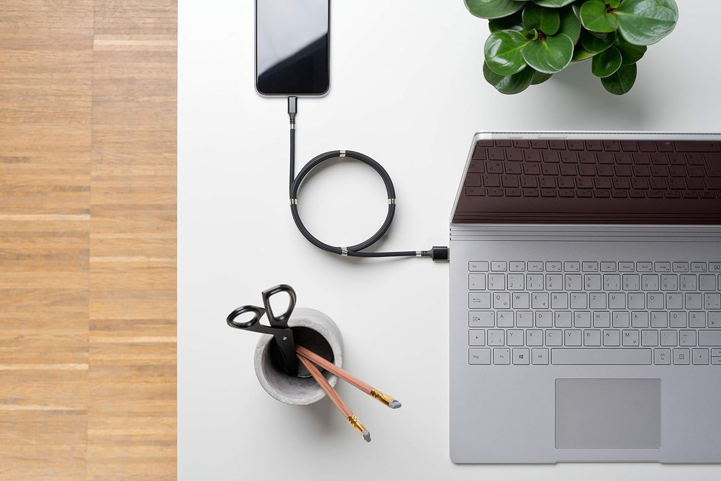 Original Loops 1.8M USB Retractable Charging Cable – Quick Roll-Up Magnetic Fast Charging Cable (Black)