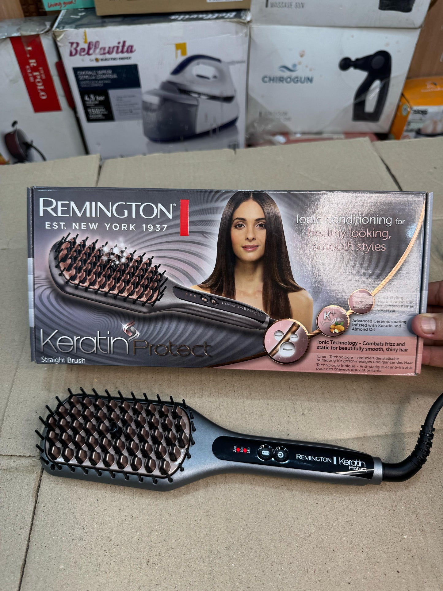 USA Remington Keratin Protect Straightener Brush CB-7480